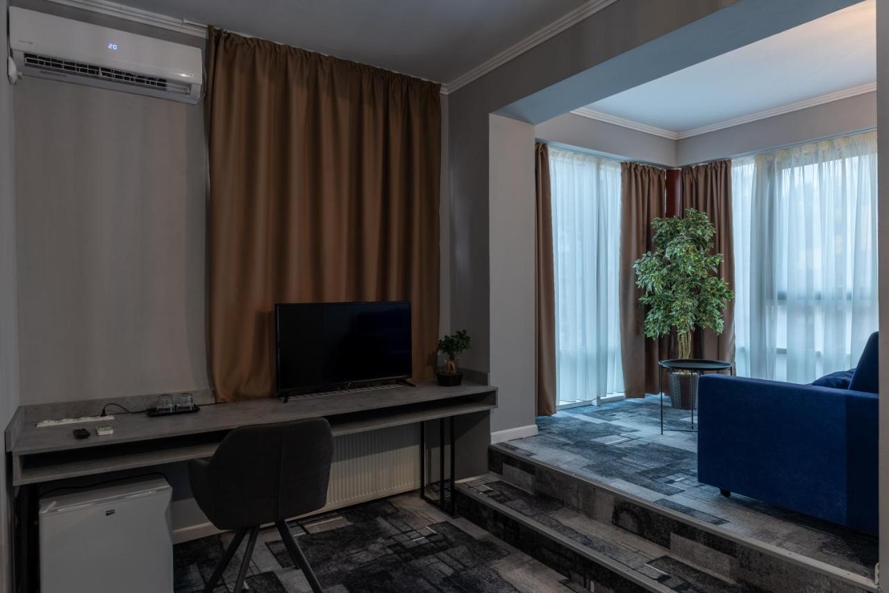 Hotel Paso คลูจ-นาโปกา ภายนอก รูปภาพ